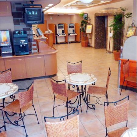 R&B Hotel Hakata Ekimae 1 - Vacation Stay 16386V Фукуока Экстерьер фото
